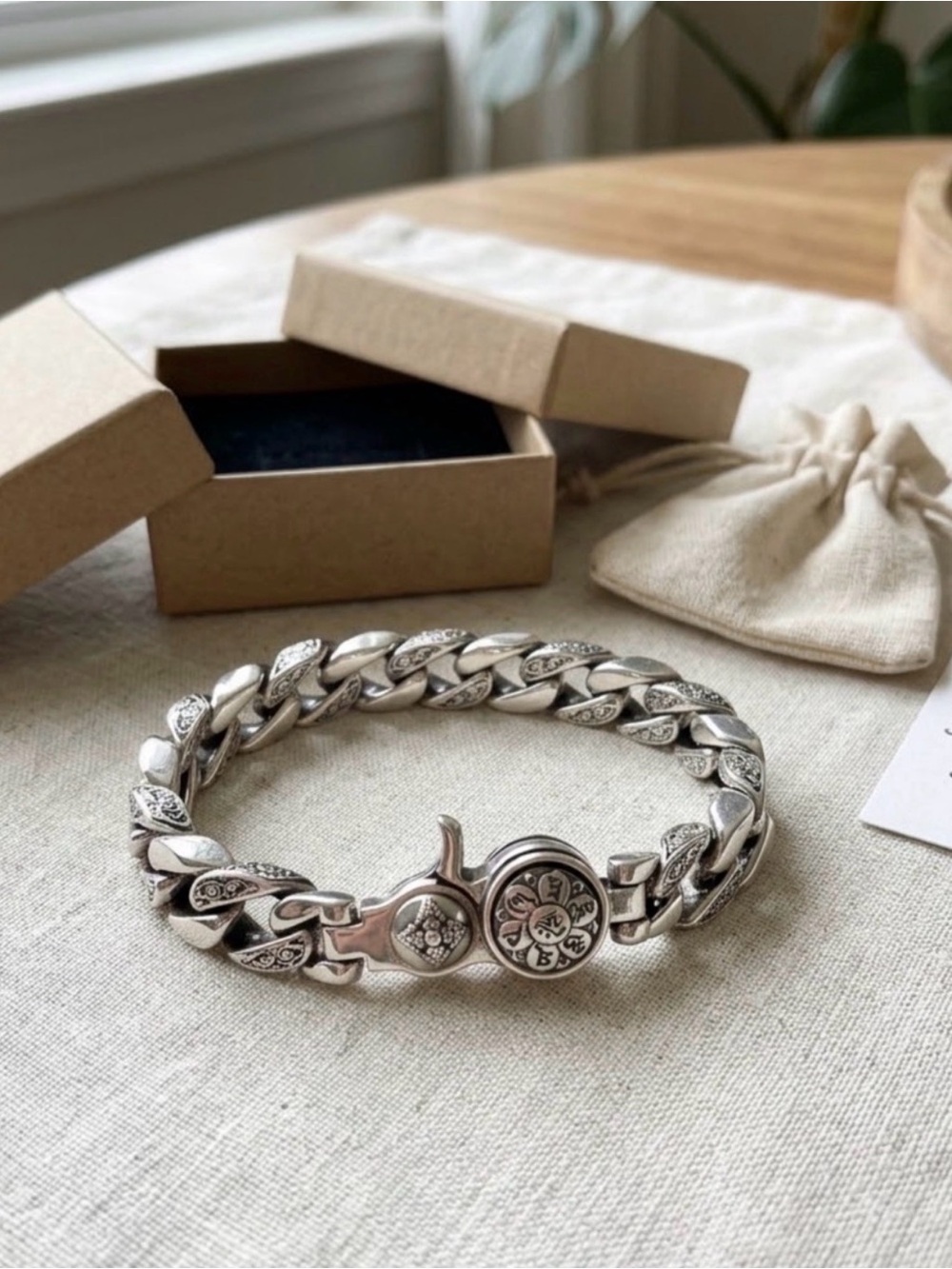 Vintage Engraved Tibetan Silver Style Cuban Link Bracelet with Om Mantra Clasp